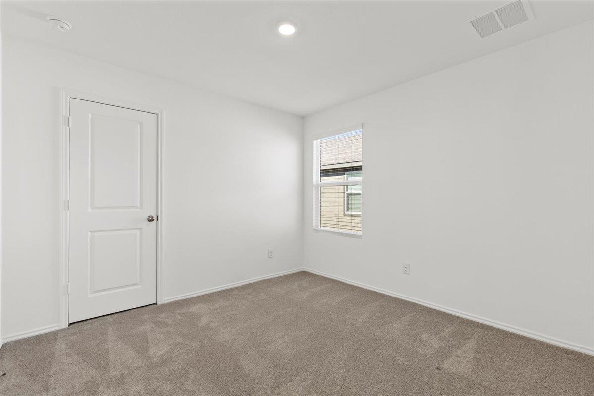 210 Chapel Beck Dr, Kyle, TX 78640