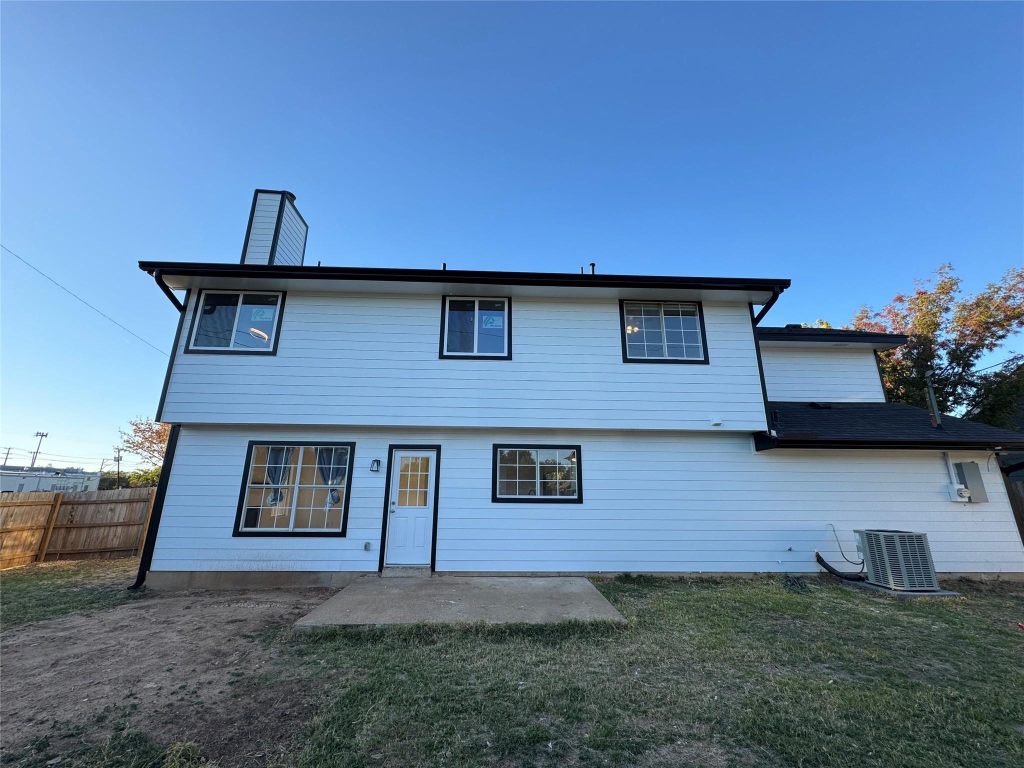 1905 Hollow Tree Blvd, Round Rock, TX 78681