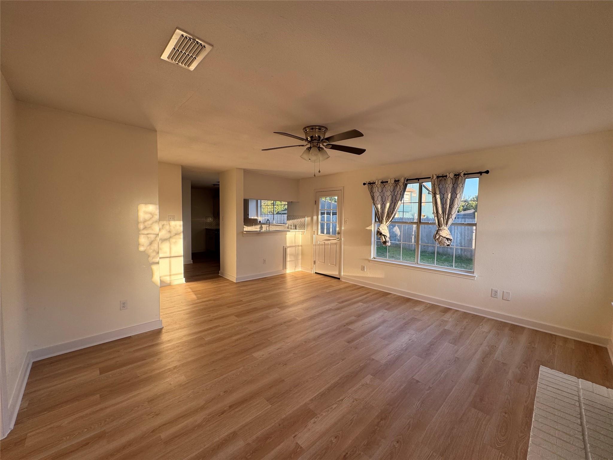 1905 Hollow Tree Blvd, Round Rock, TX 78681