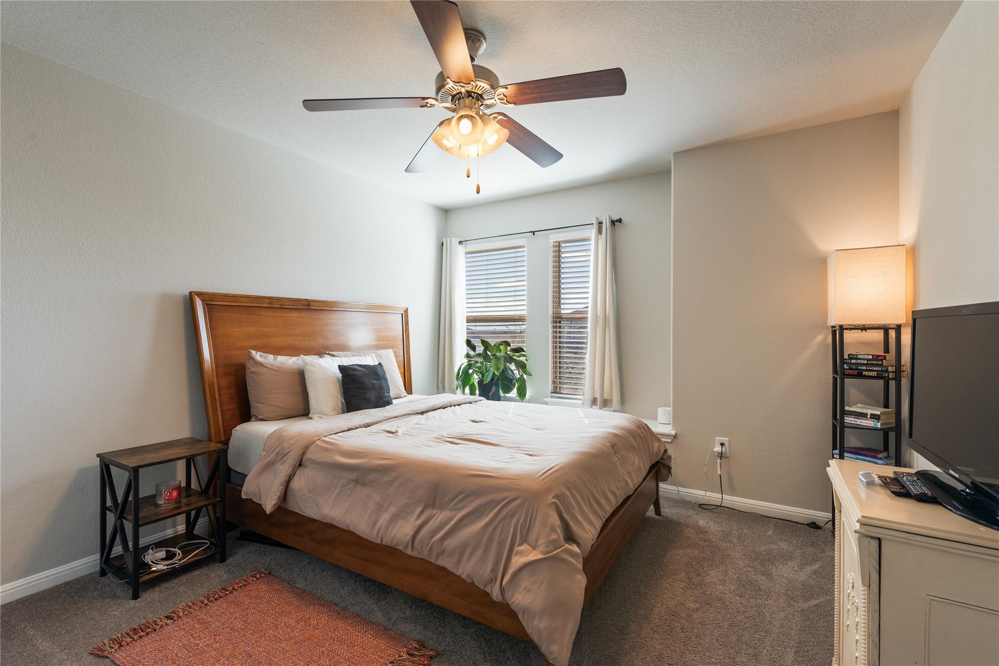 433 Triumph Rd, Buda, TX 78610