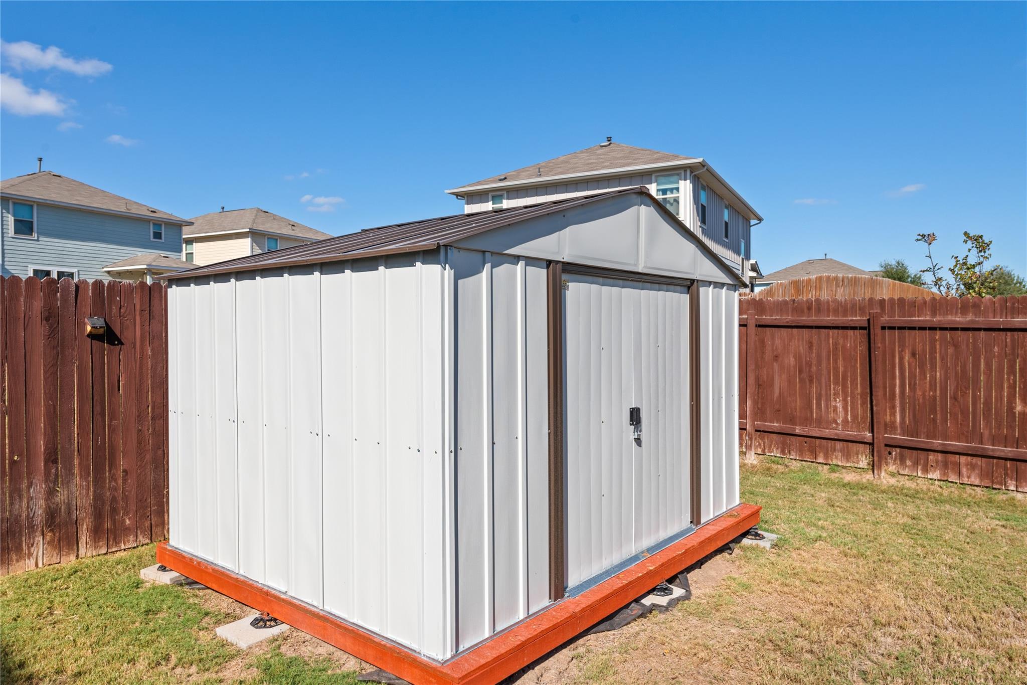 433 Triumph Rd, Buda, TX 78610