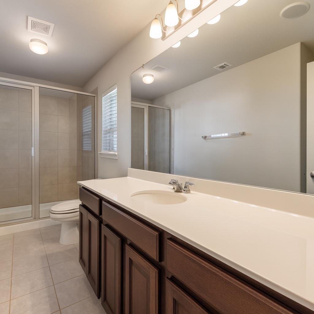 433 Triumph Rd, Buda, TX 78610