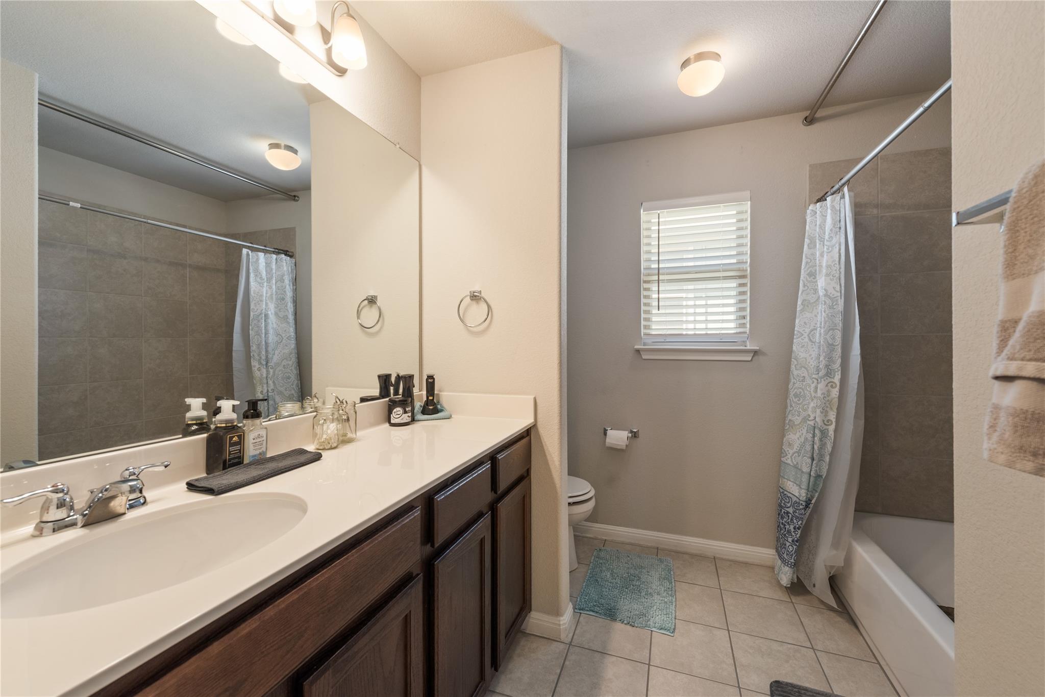 433 Triumph Rd, Buda, TX 78610