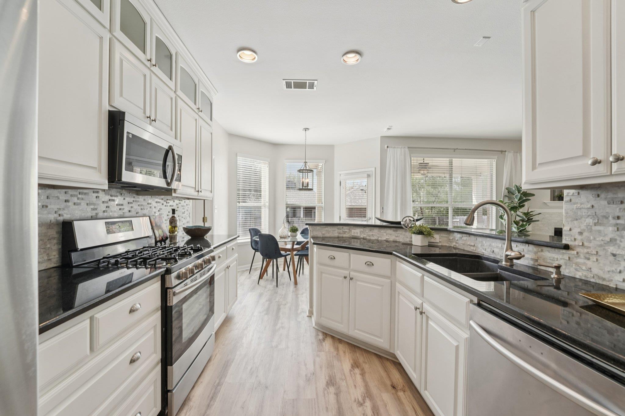 4103 Hidden View Ct, Round Rock, TX 78665