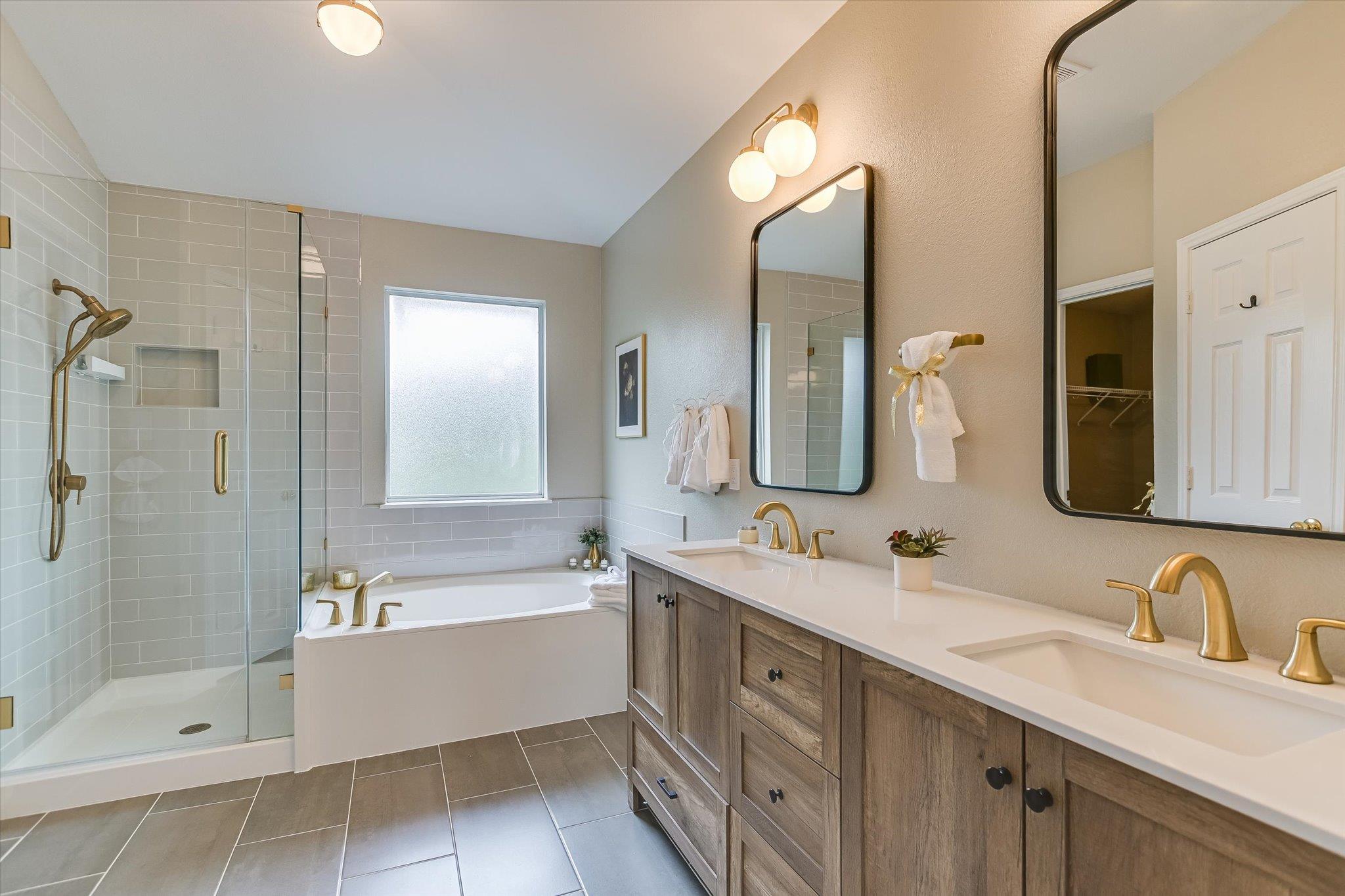 3231 Foothills Trl, Round Rock, TX 78681