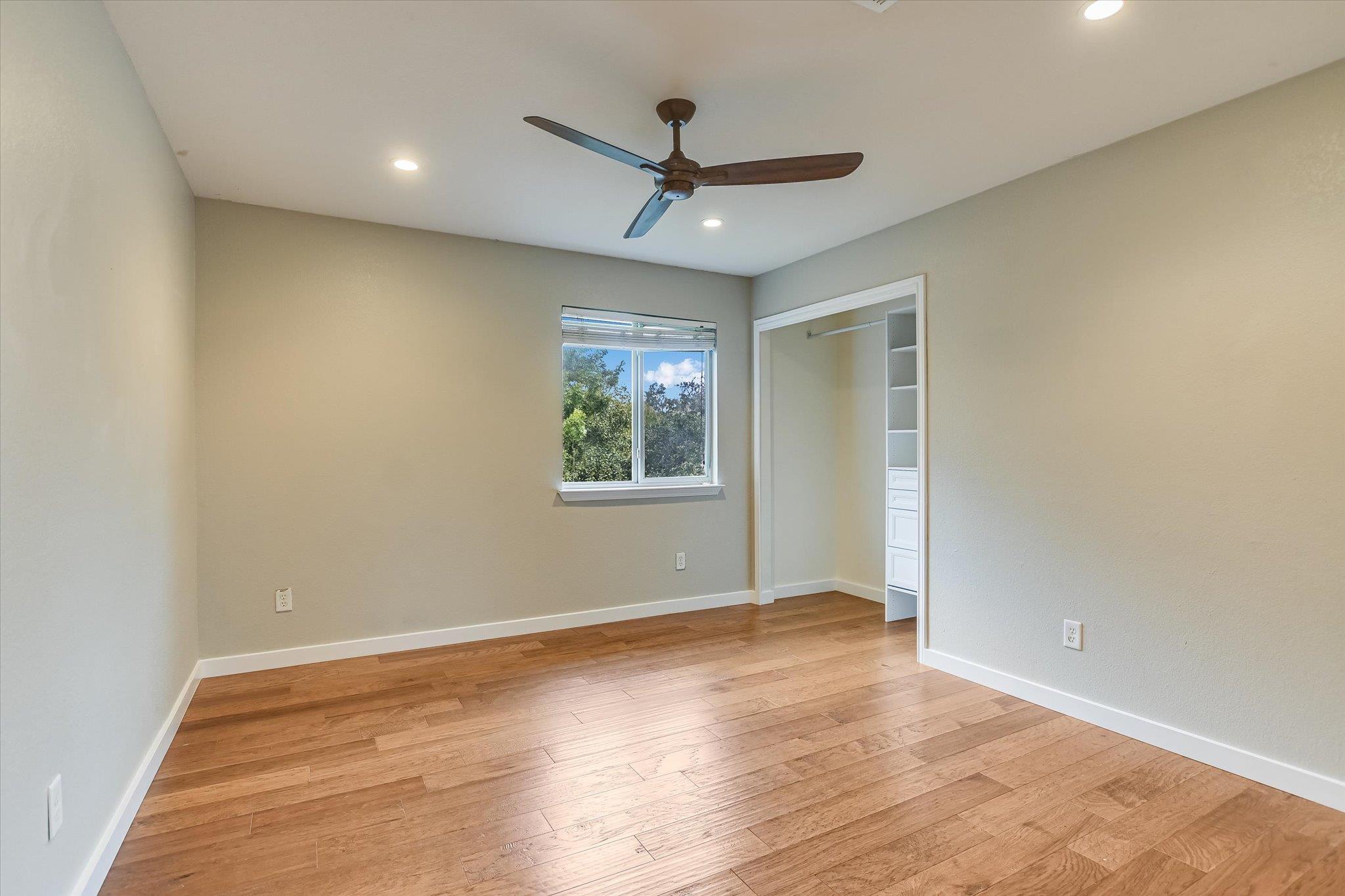 3231 Foothills Trl, Round Rock, TX 78681