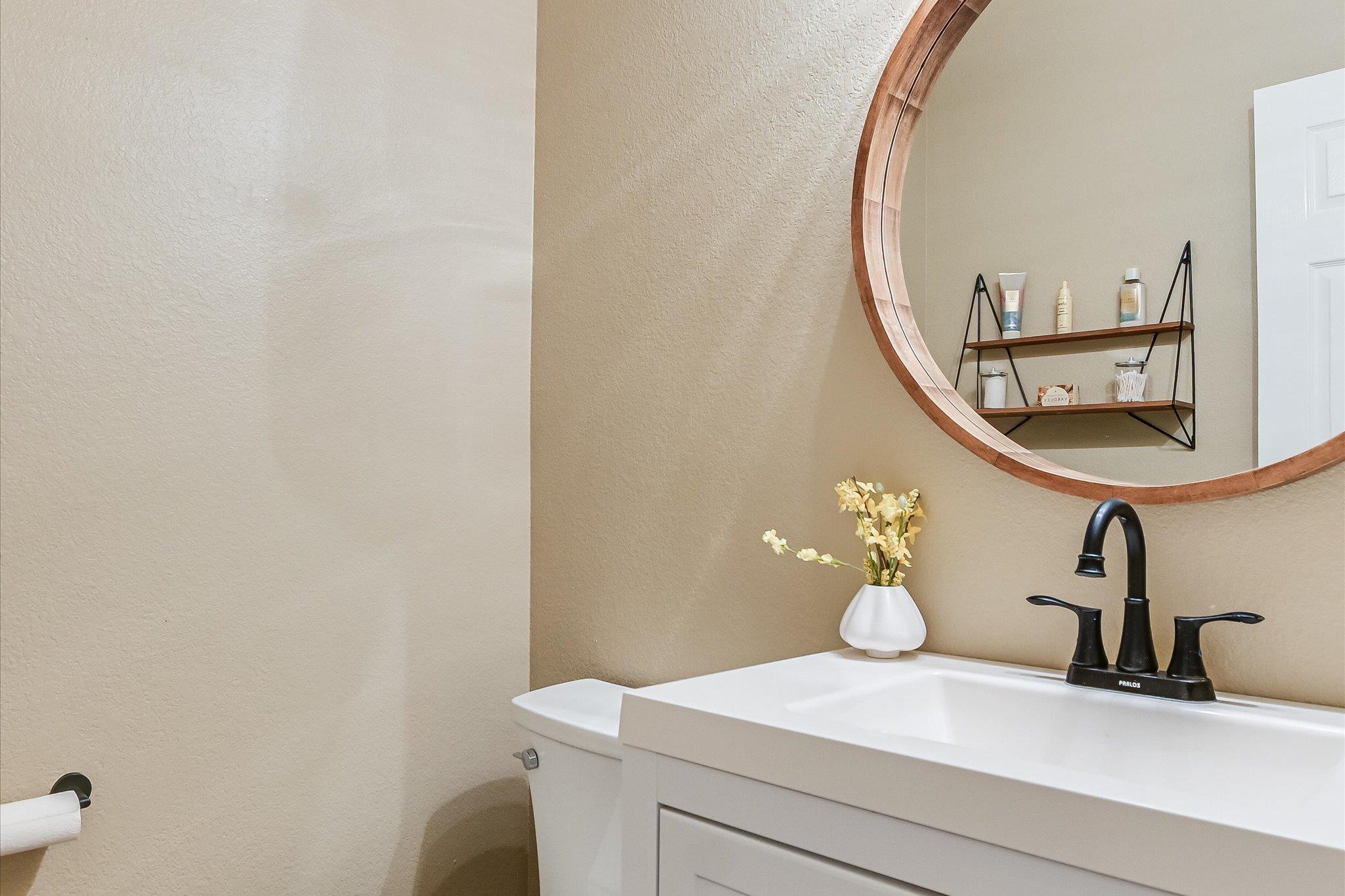 3231 Foothills Trl, Round Rock, TX 78681