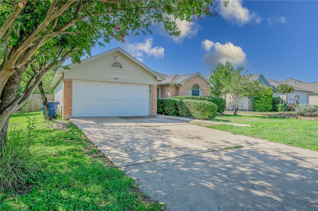 1000 Honeysuckle Dr, Leander, TX 78641