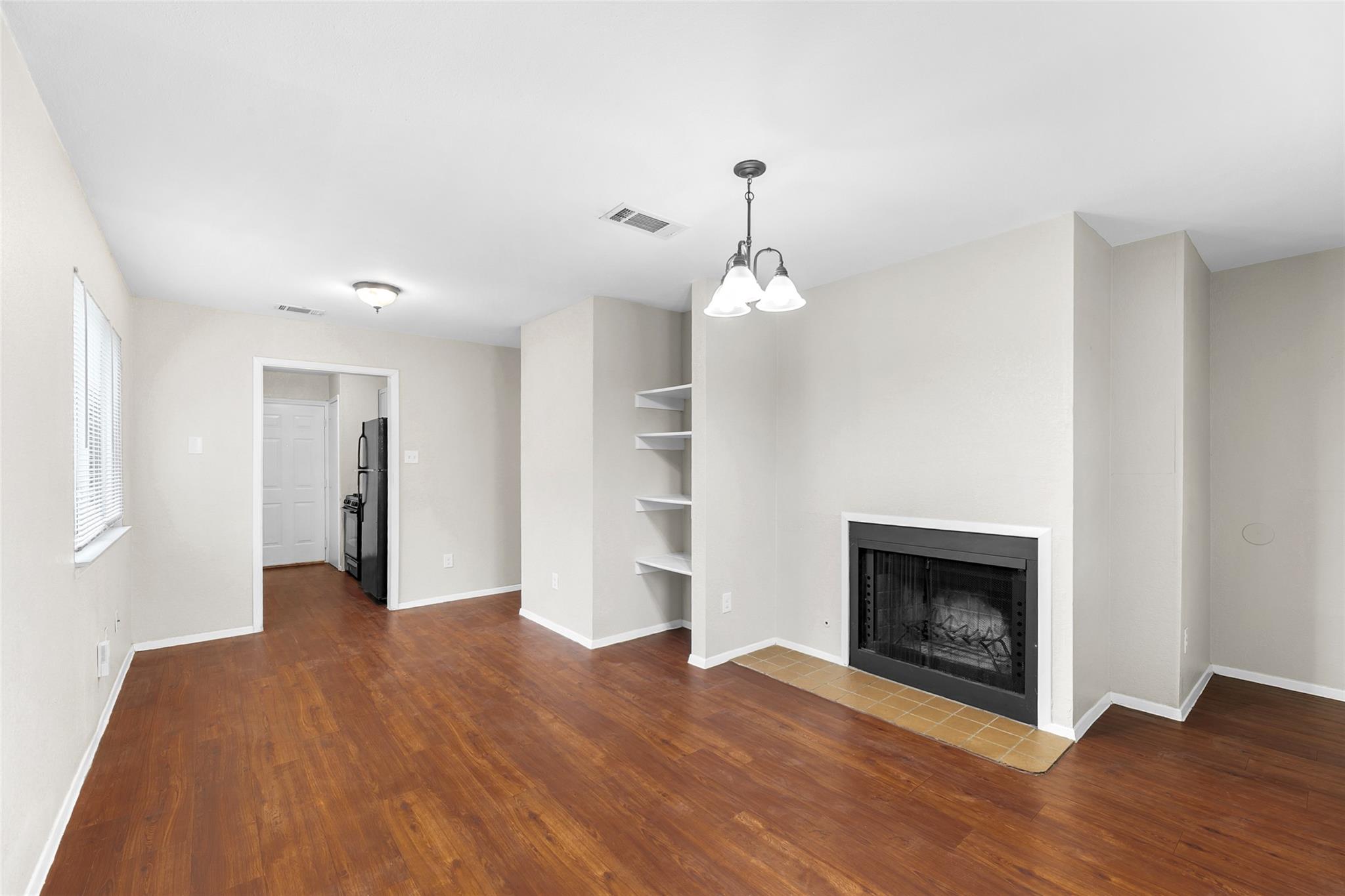 2107 Conestoga Trl # A, Austin, TX 78744