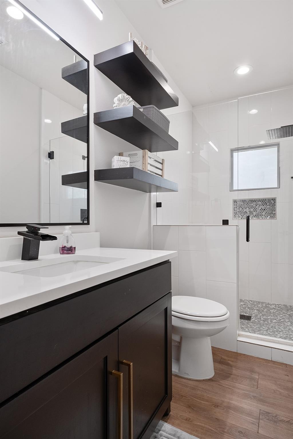 176 Briar Forest Dr, Bastrop, TX 78602