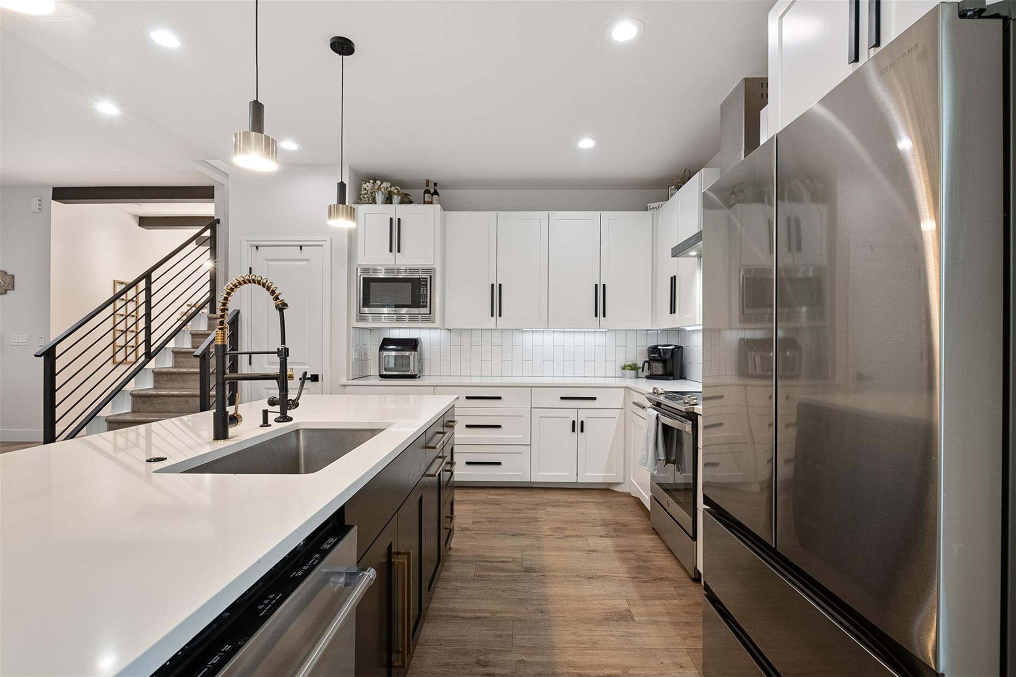 176 Briar Forest Dr, Bastrop, TX 78602