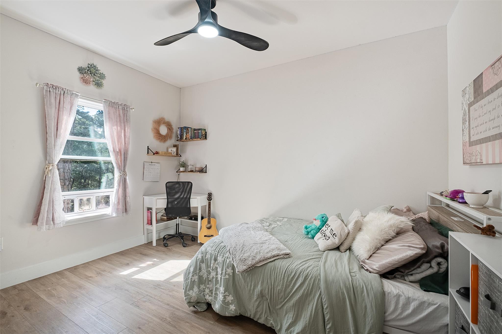 176 Briar Forest Dr, Bastrop, TX 78602