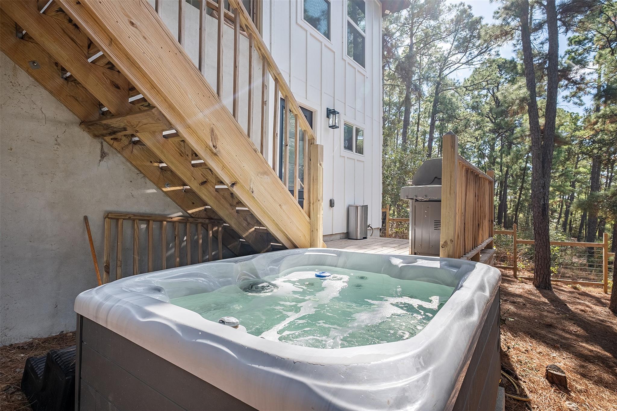 176 Briar Forest Dr, Bastrop, TX 78602