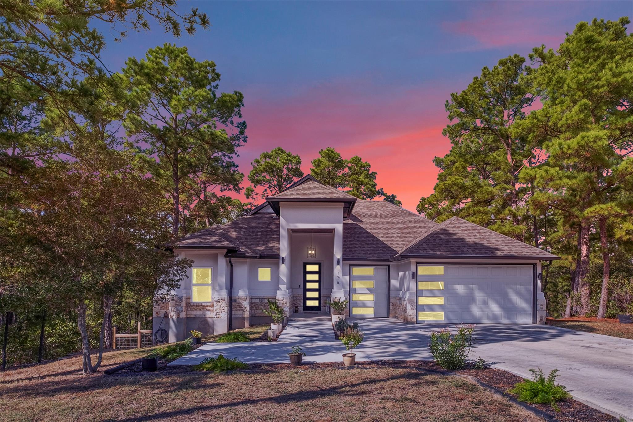 176 Briar Forest Dr, Bastrop, TX 78602