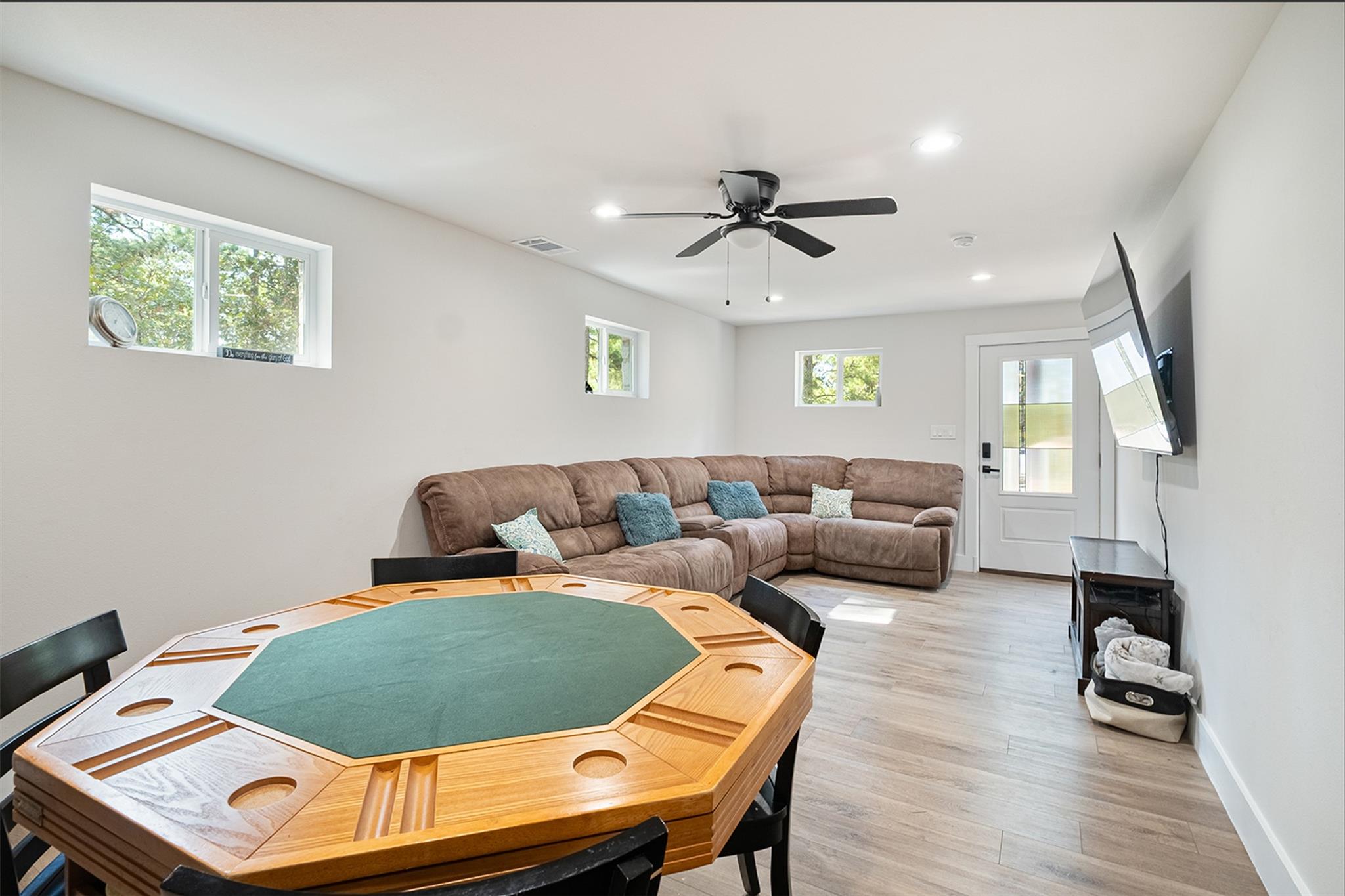 176 Briar Forest Dr, Bastrop, TX 78602