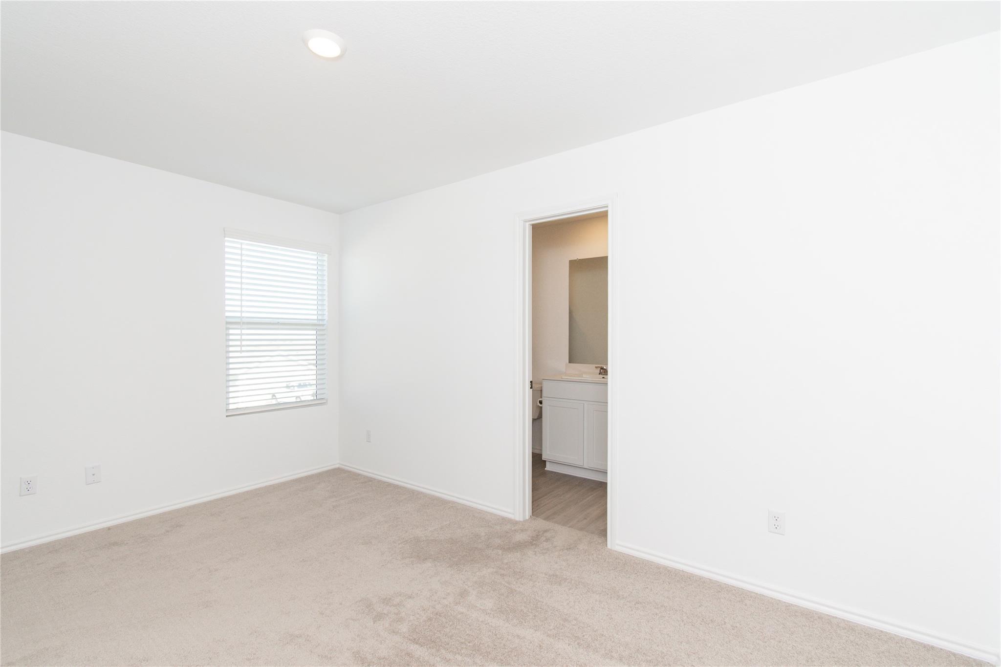 539 Commander Abbott Dr, Jarrell, TX 76537