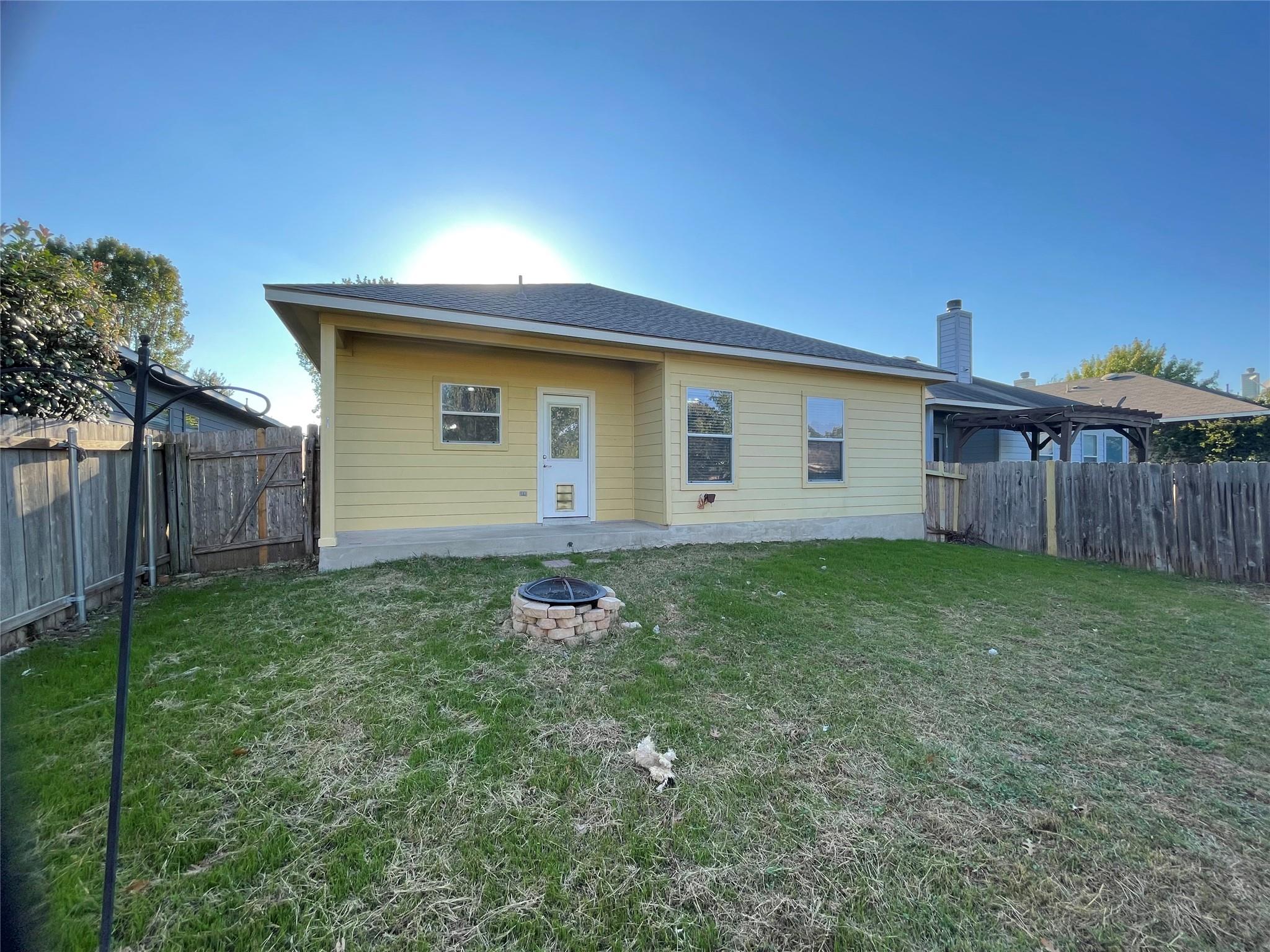 7440 Montezuma St, Austin, TX 78744