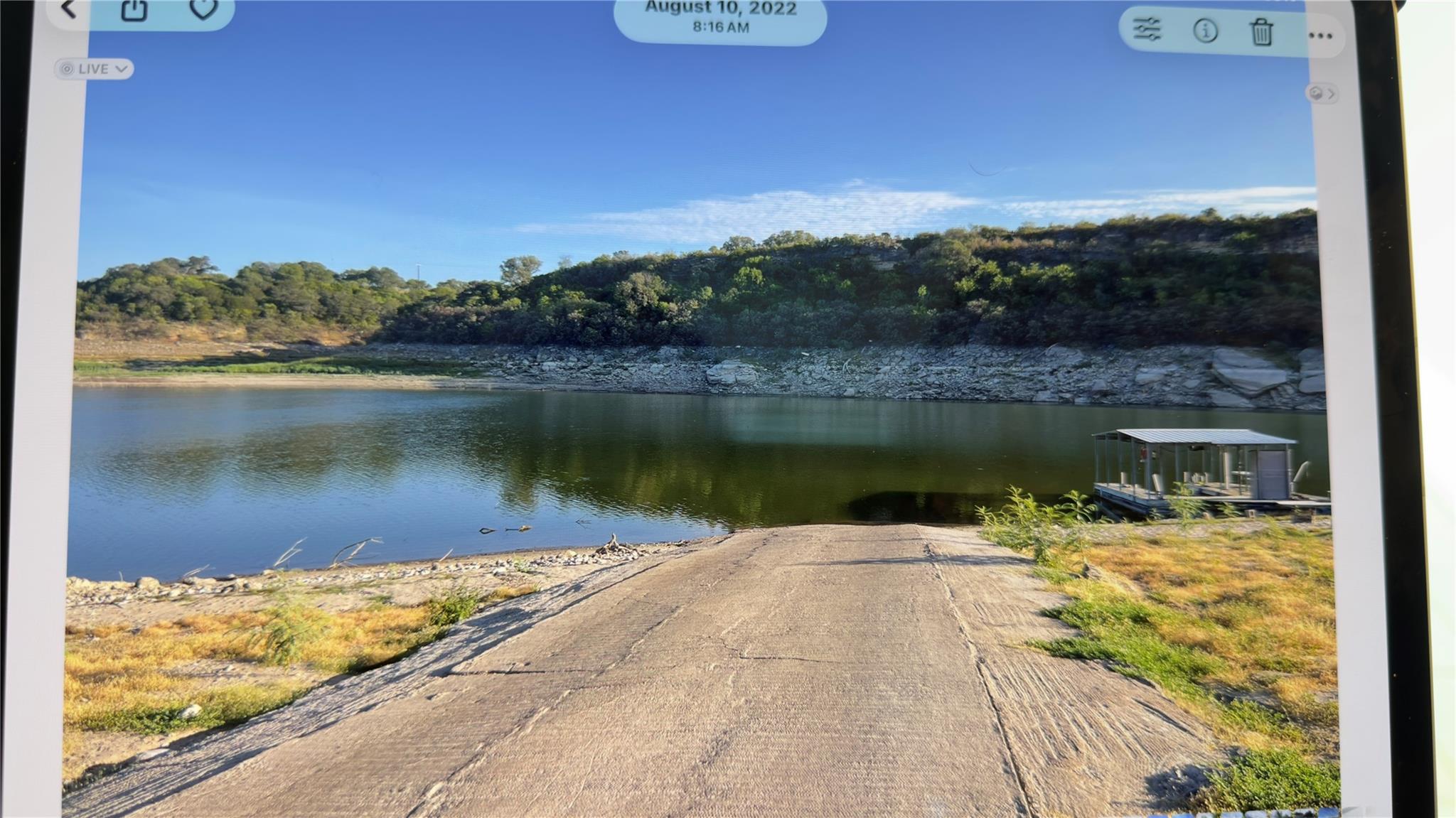 1025 Lake Shore Dr, Spicewood, TX 78669