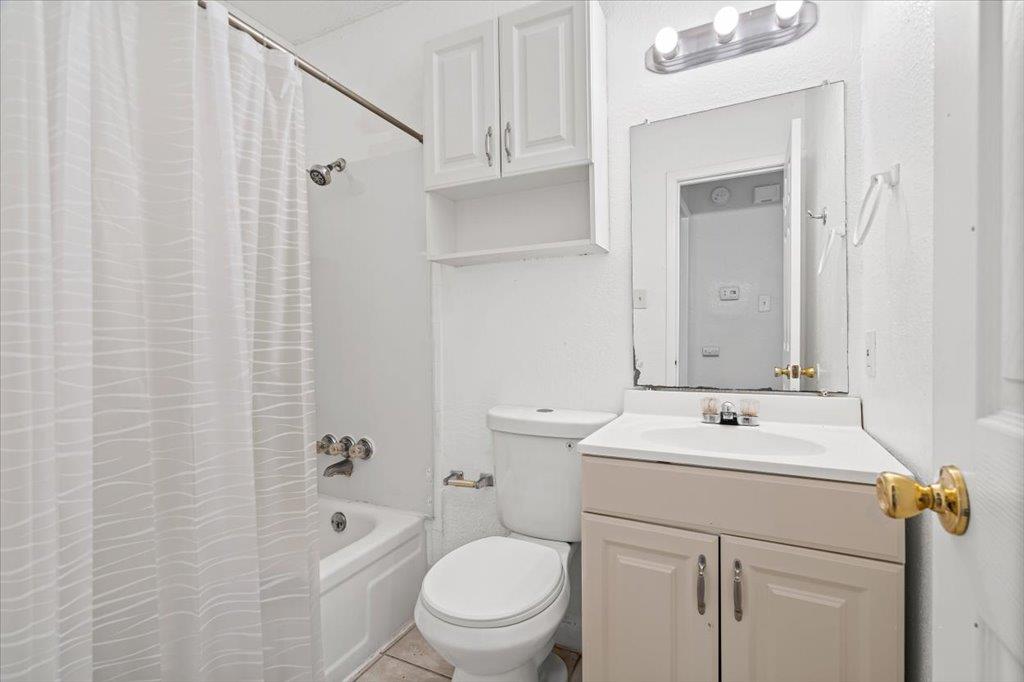 2809 Parker Ln # A, Austin, TX 78741