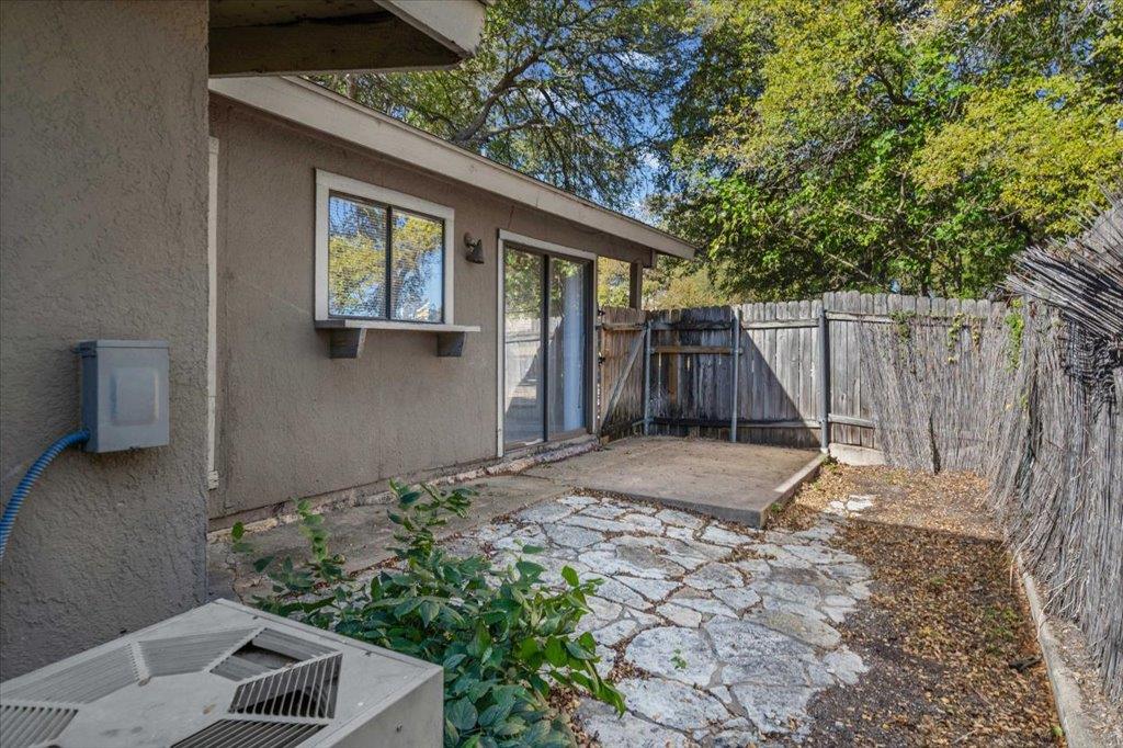 2809 Parker Ln # A, Austin, TX 78741