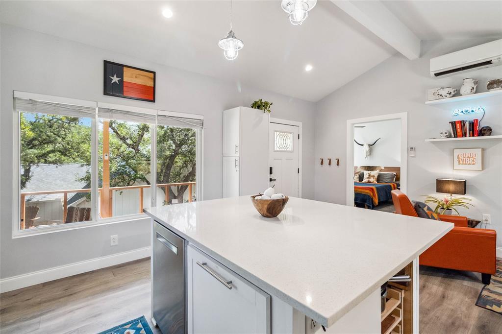 1403 Minnie Dr, Austin, TX 78732