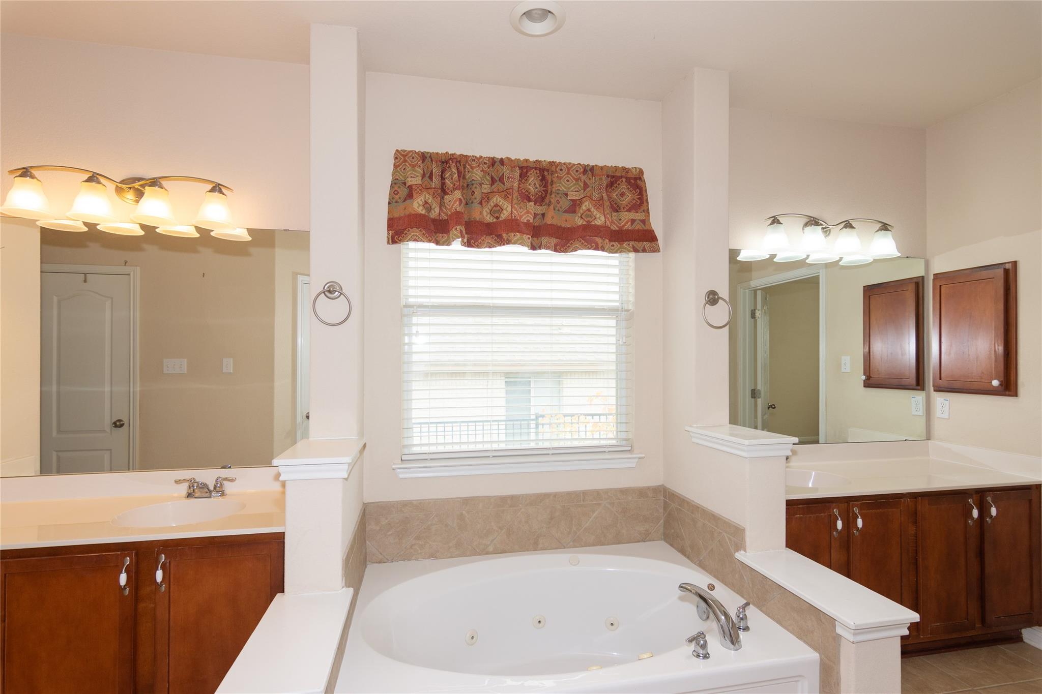 4601 Monterosa Ln, Round Rock, TX 78665