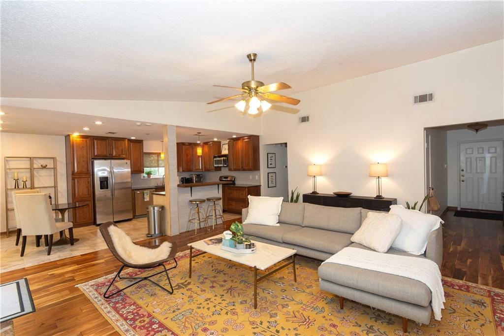 4802 Summerset Trl, Austin, TX 78749