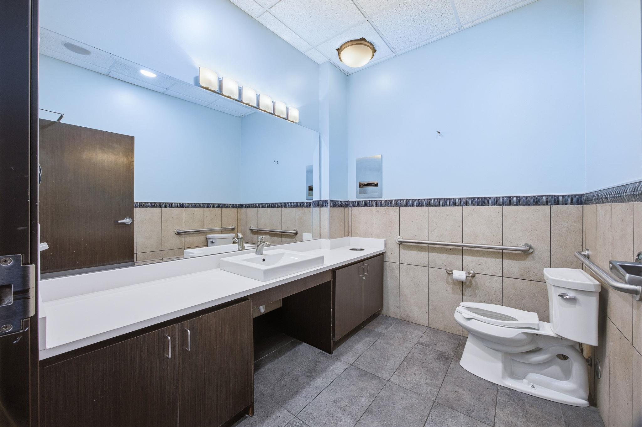 4010 Sandy Brook Dr # 204, Round Rock, TX 78665