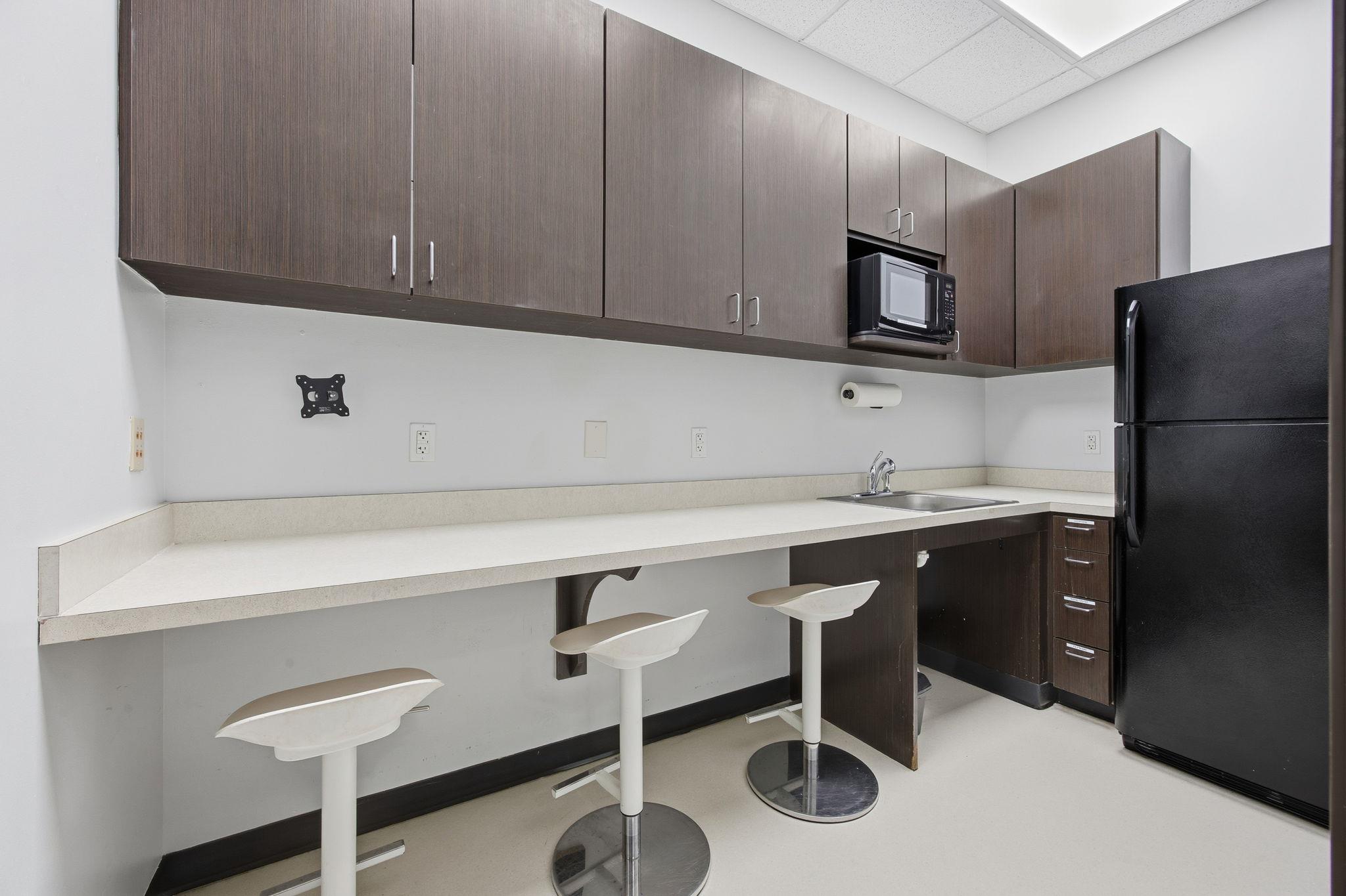 4010 Sandy Brook Dr # 204, Round Rock, TX 78665