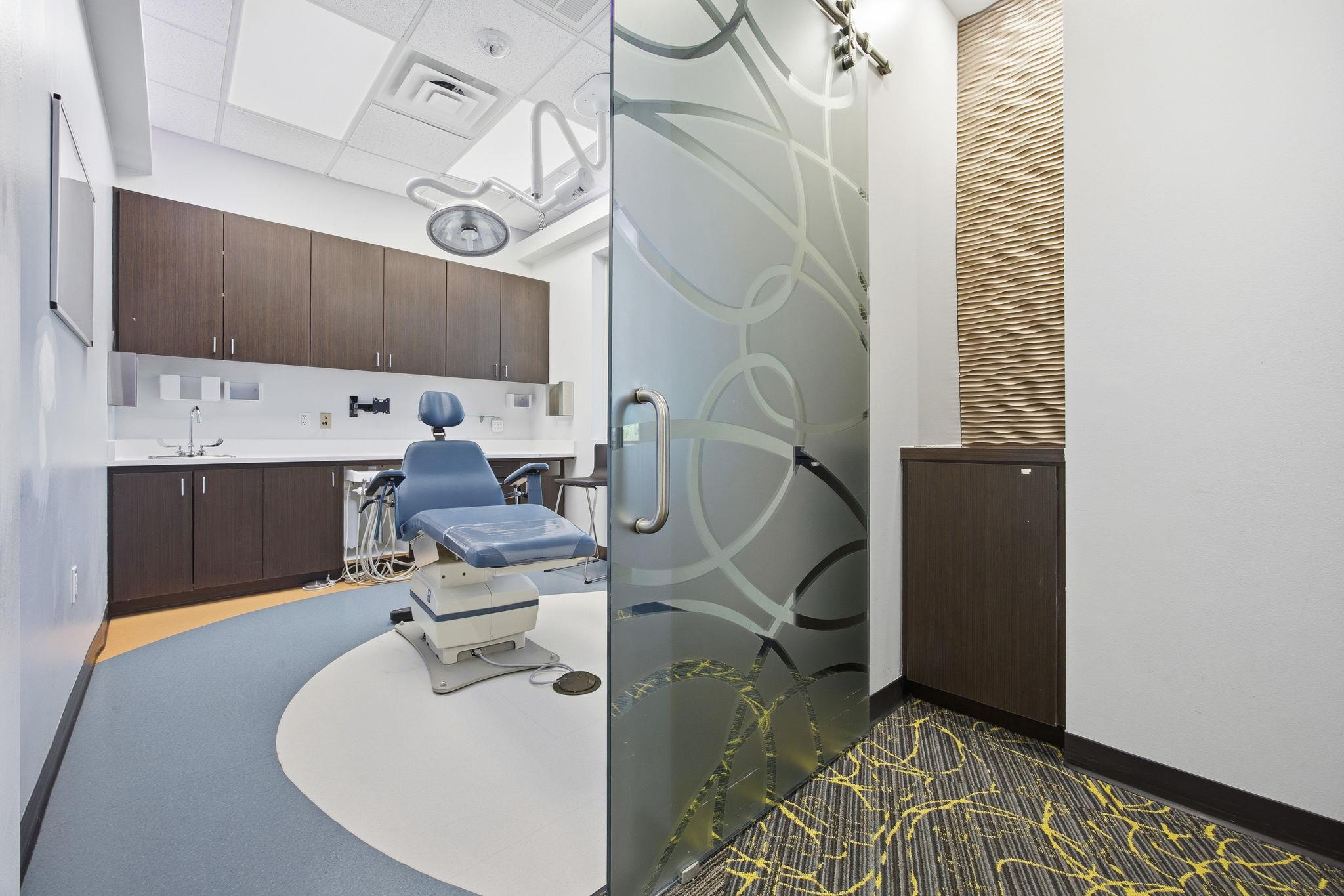 4010 Sandy Brook Dr # 204, Round Rock, TX 78665