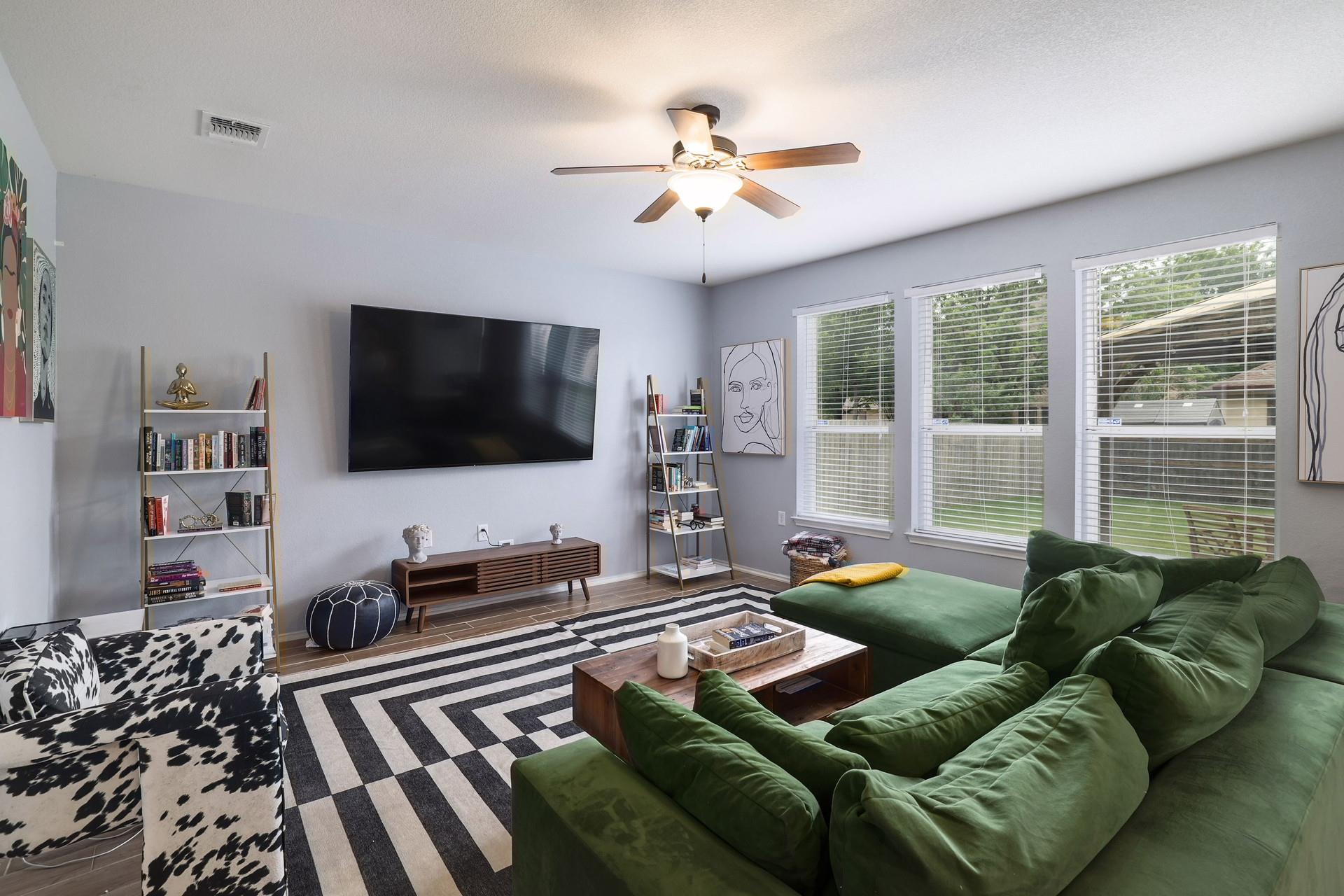 8716 Panadero Dr, Austin, TX 78747