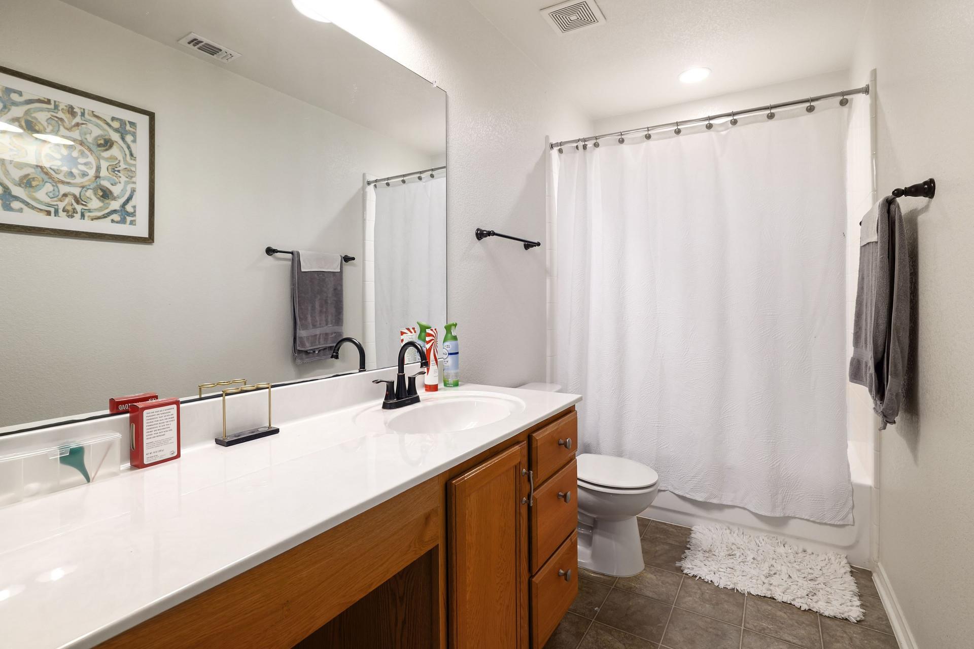 8716 Panadero Dr, Austin, TX 78747