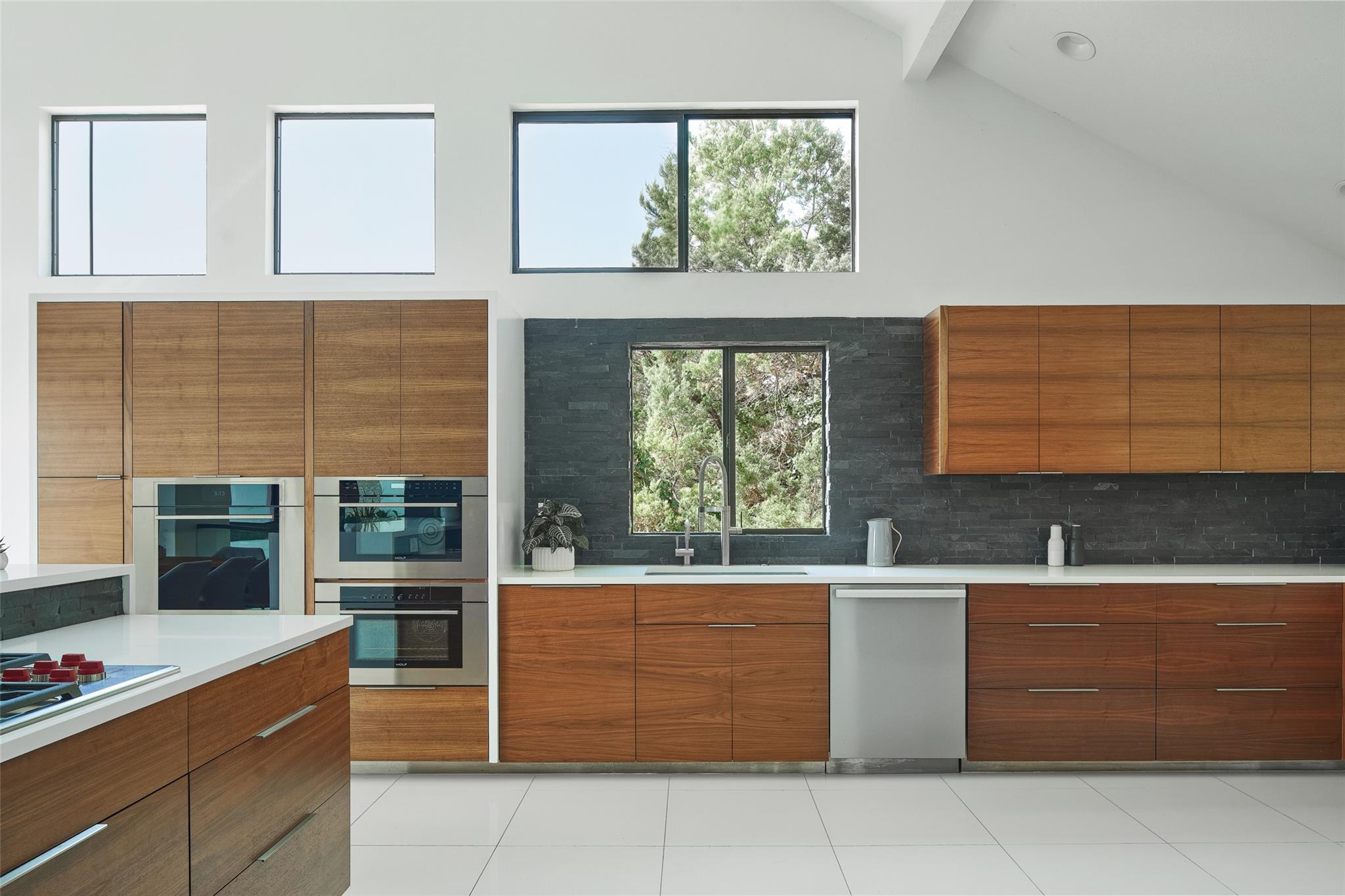 4713 Via Media, Austin, TX 78746