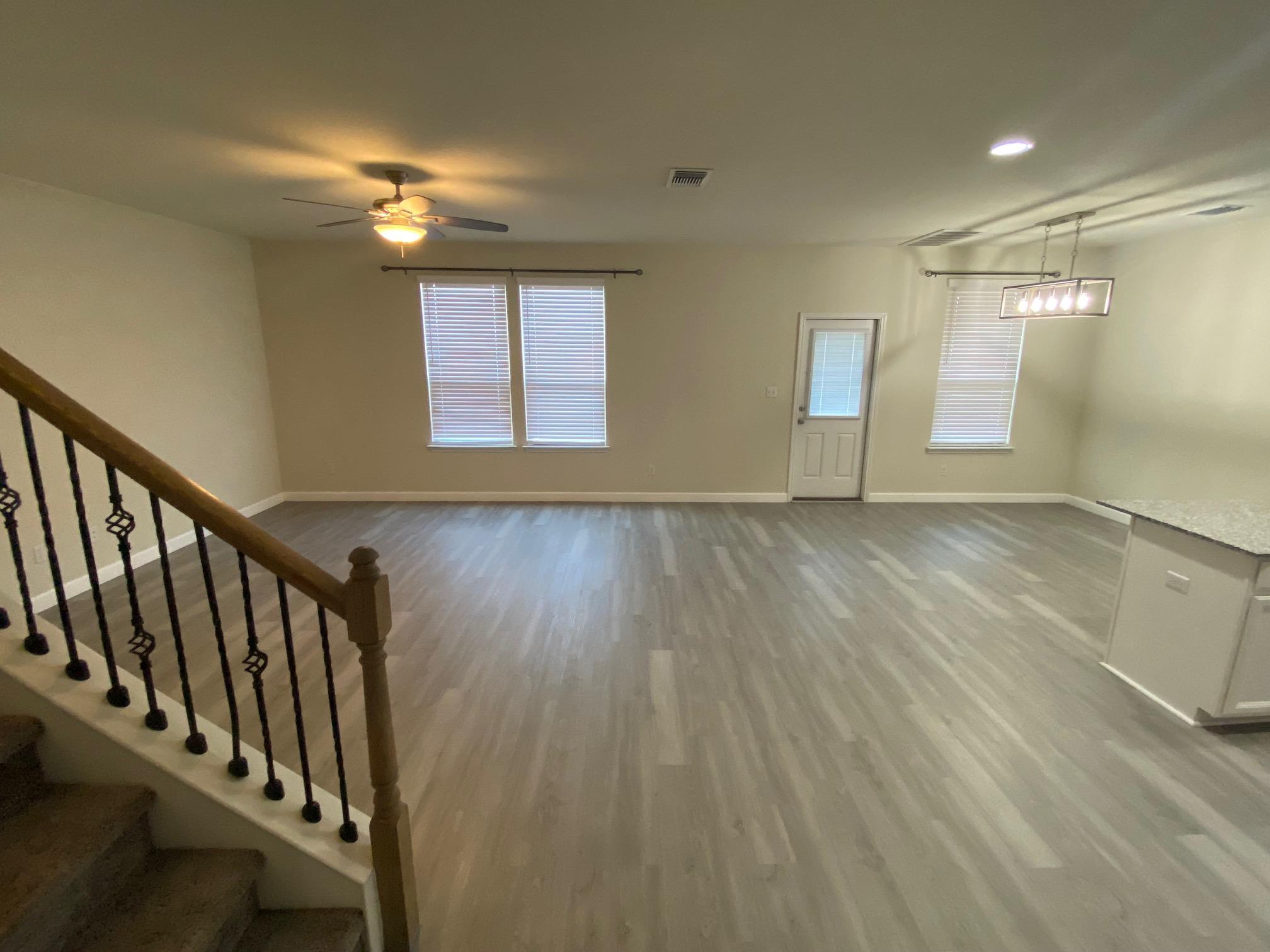 97 Quarryman Dr, Hutto, TX 78634