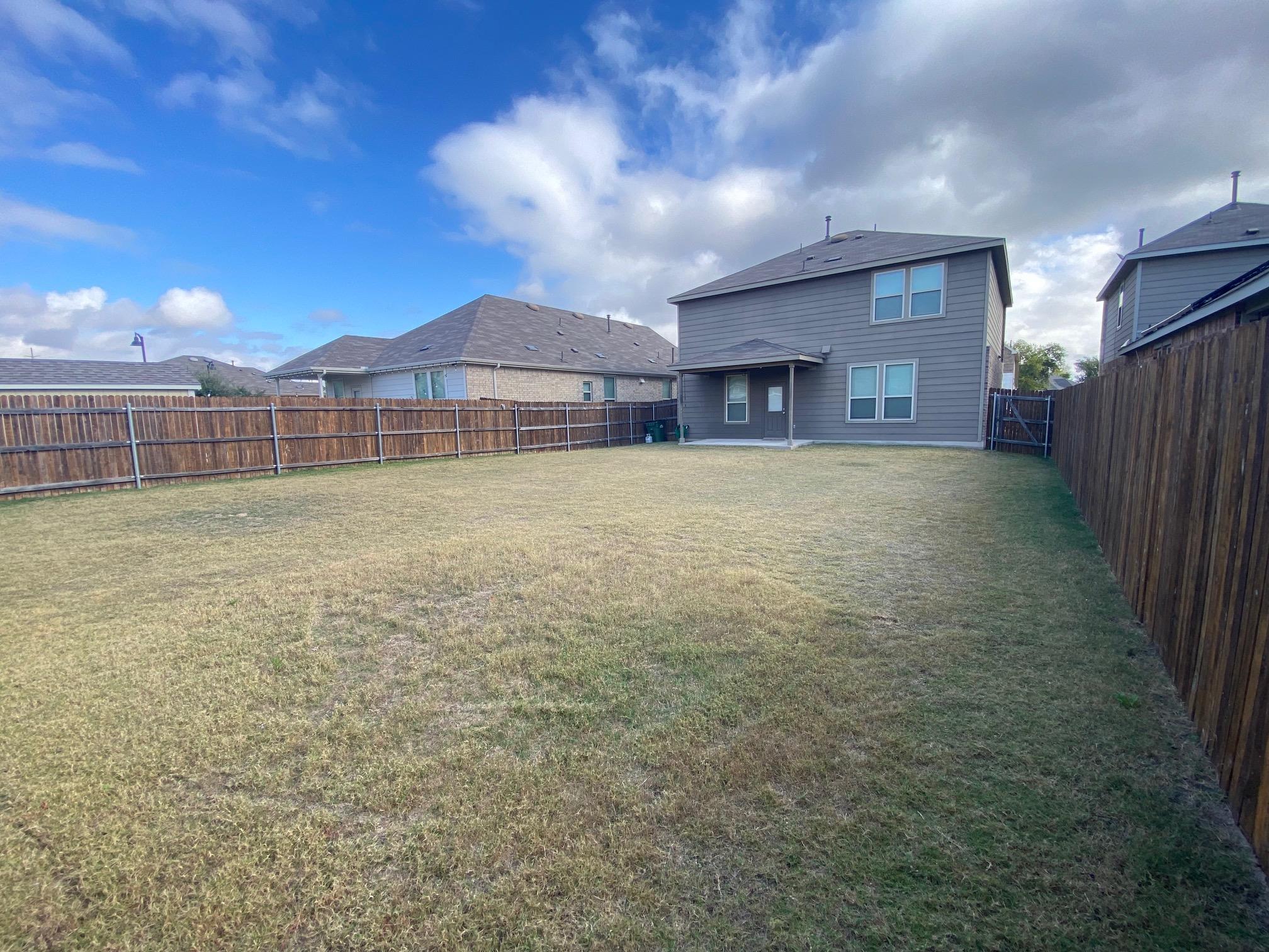 97 Quarryman Dr, Hutto, TX 78634
