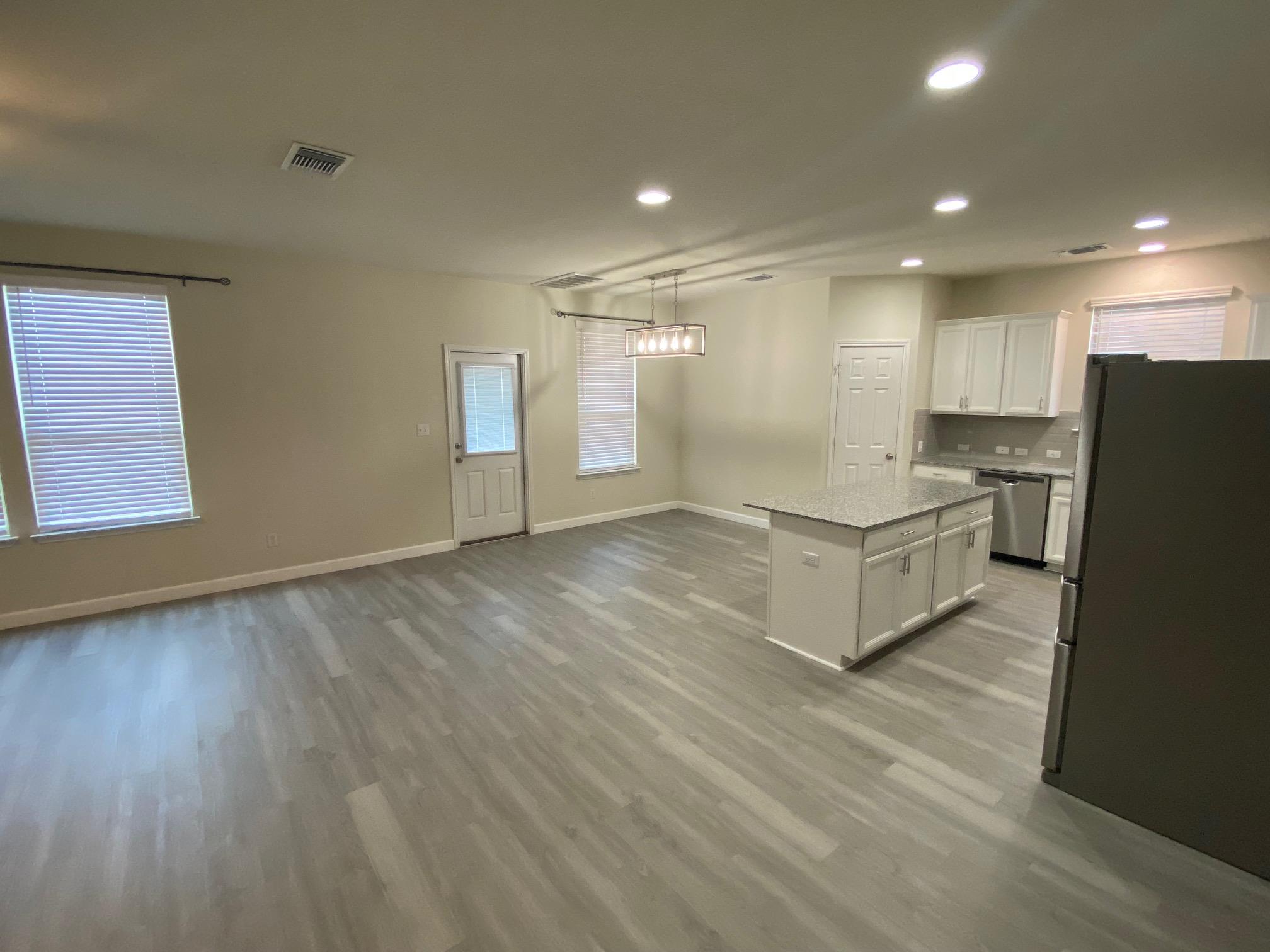 97 Quarryman Dr, Hutto, TX 78634