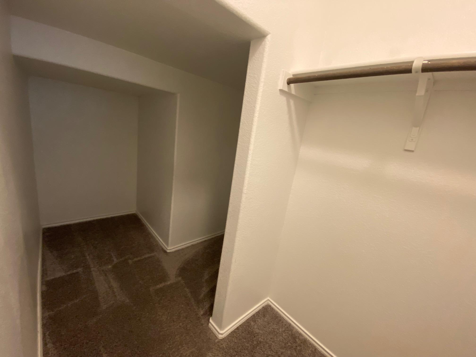 97 Quarryman Dr, Hutto, TX 78634