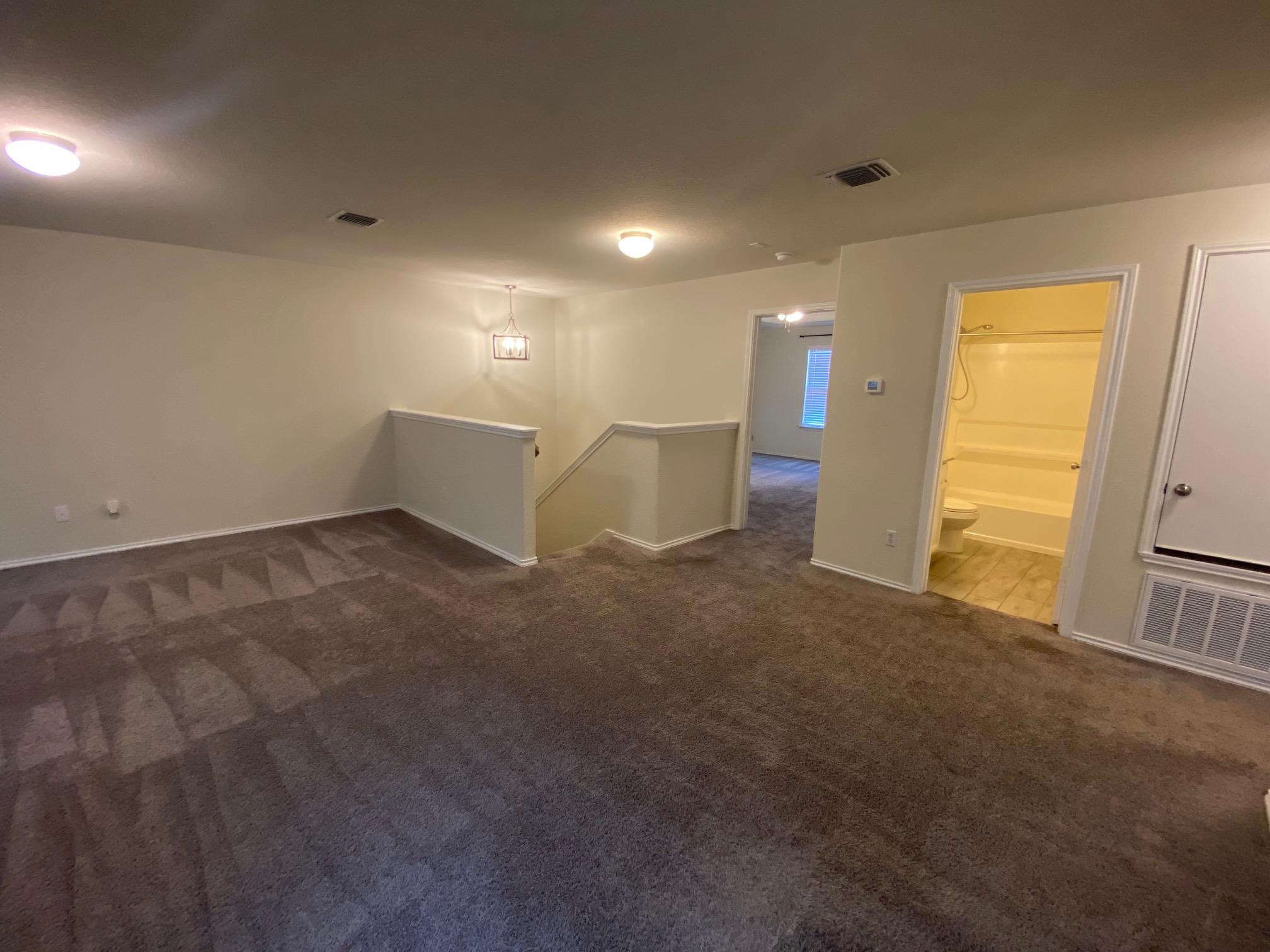 97 Quarryman Dr, Hutto, TX 78634