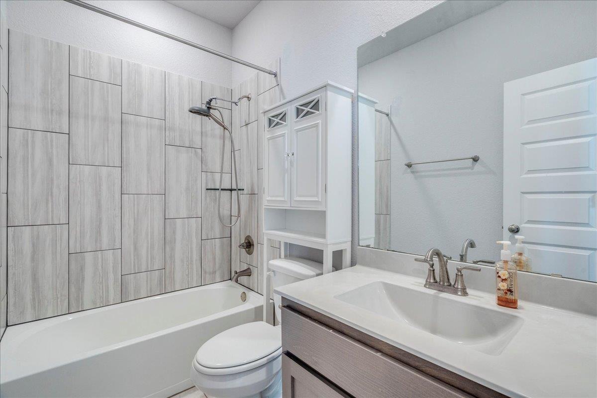 18121 Emu Ln, Manor, TX 78653