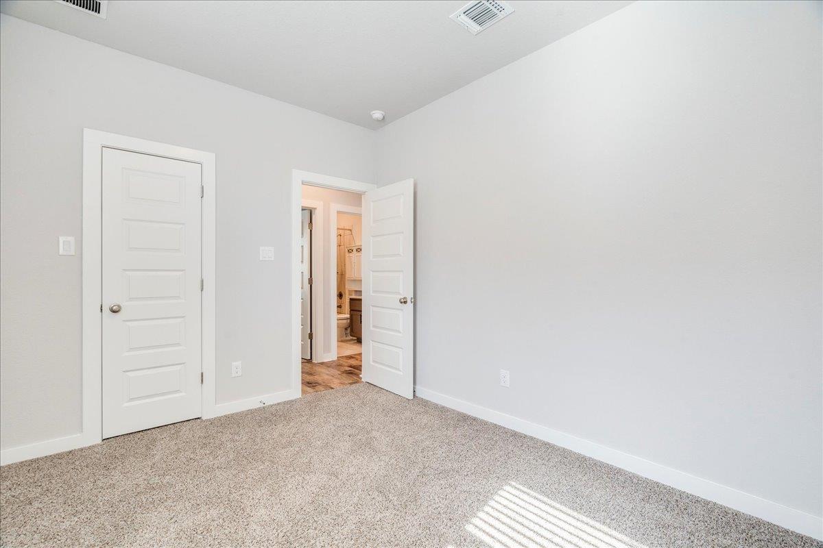 18121 Emu Ln, Manor, TX 78653