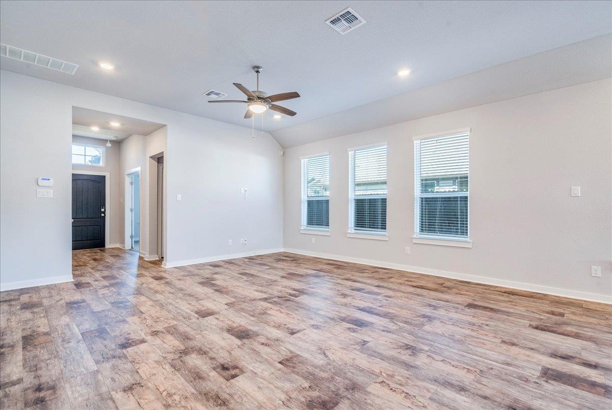 18121 Emu Ln, Manor, TX 78653