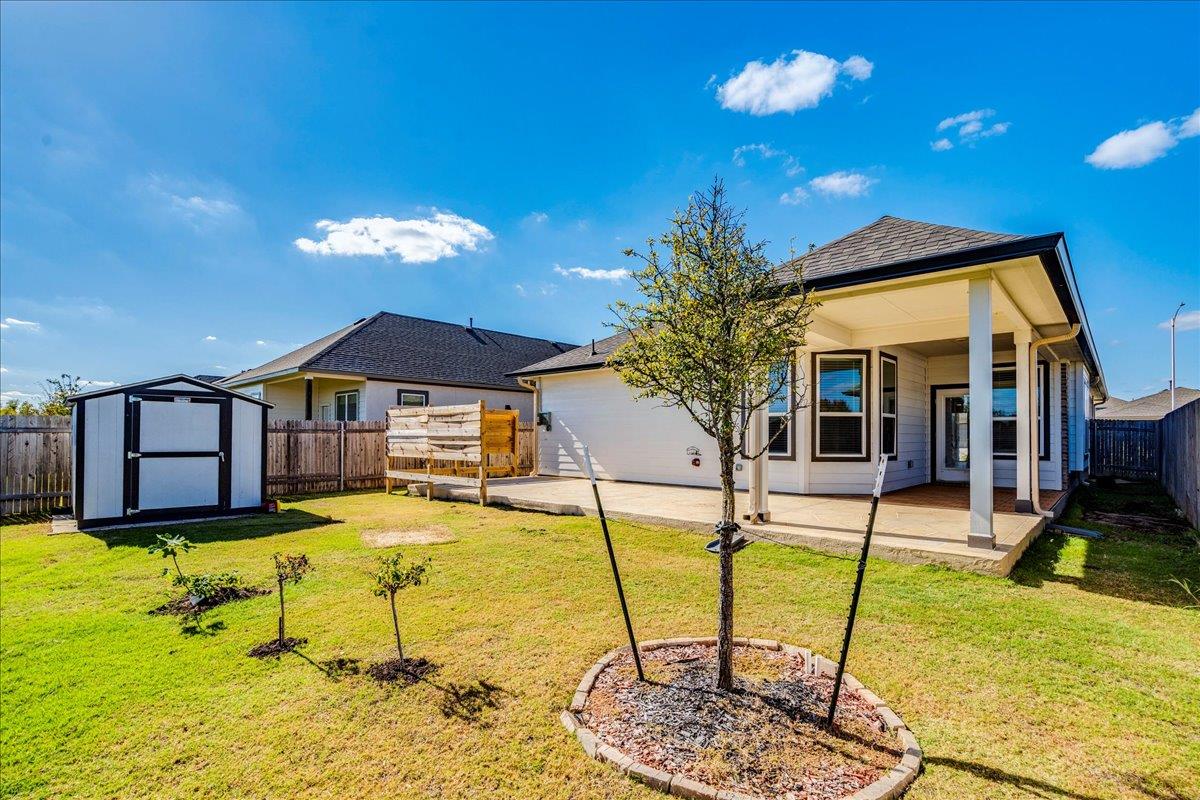 18121 Emu Ln, Manor, TX 78653