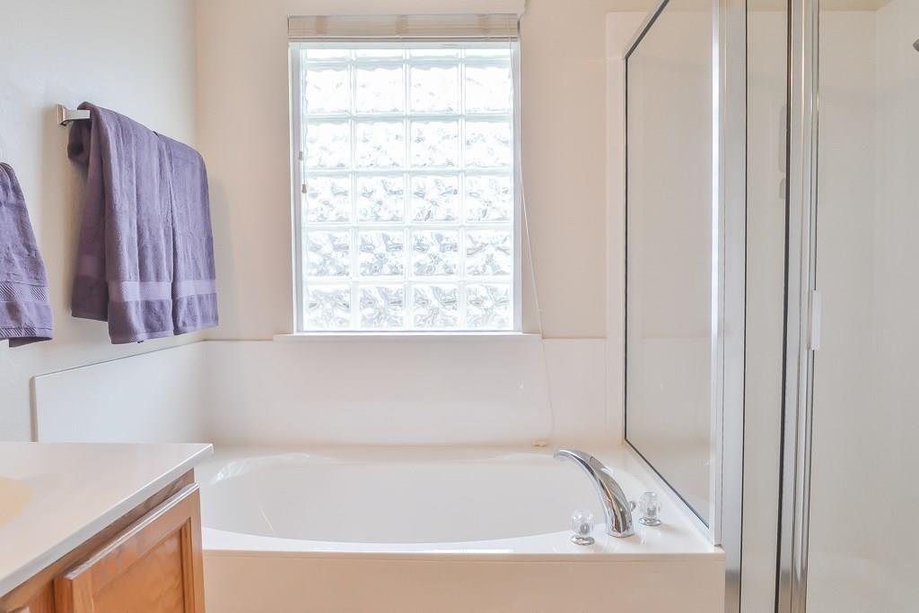 520 Fort Thomas Pl, Round Rock, TX 78664