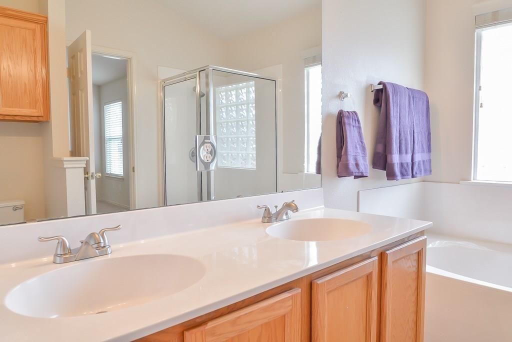 520 Fort Thomas Pl, Round Rock, TX 78664