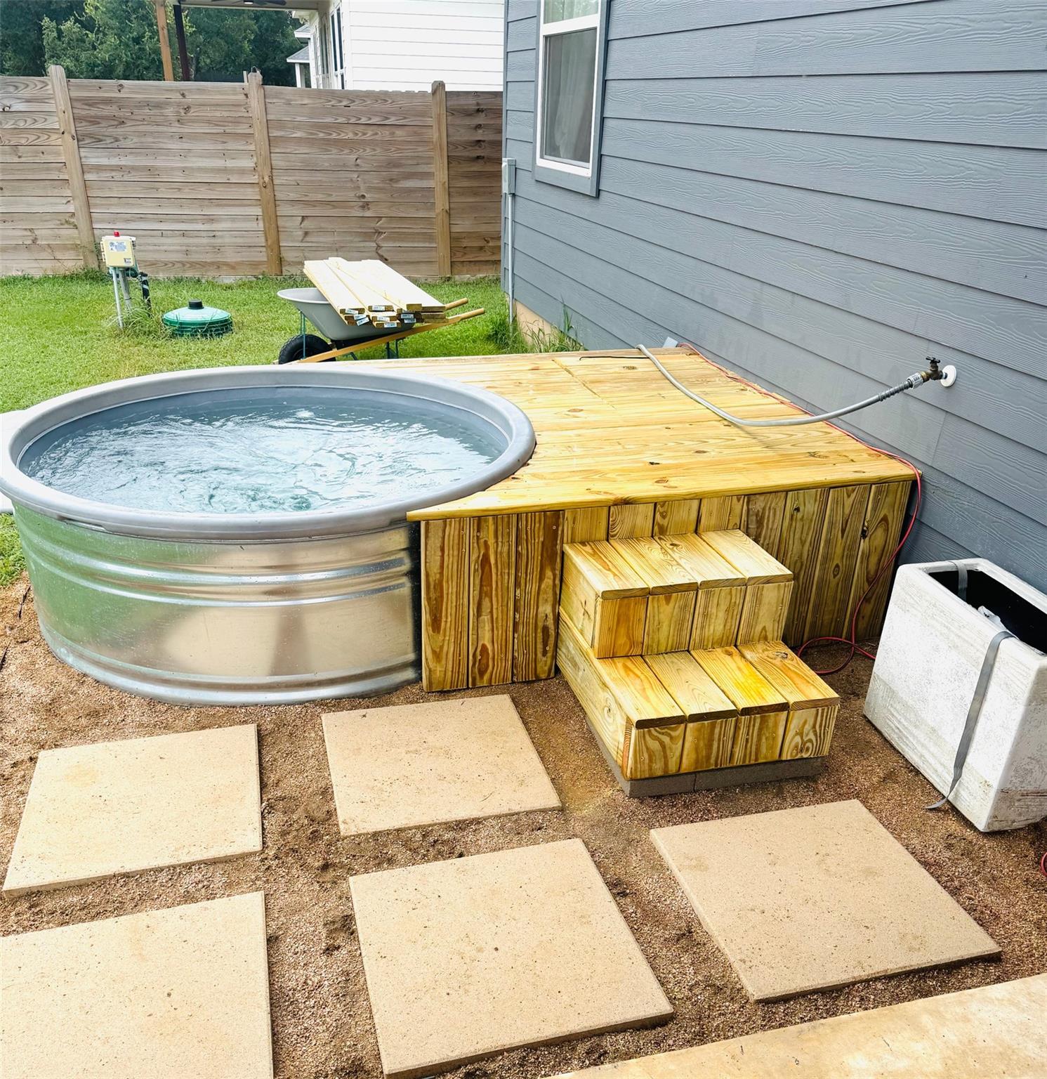 114 E Keomuku Ln, Bastrop, TX 78602