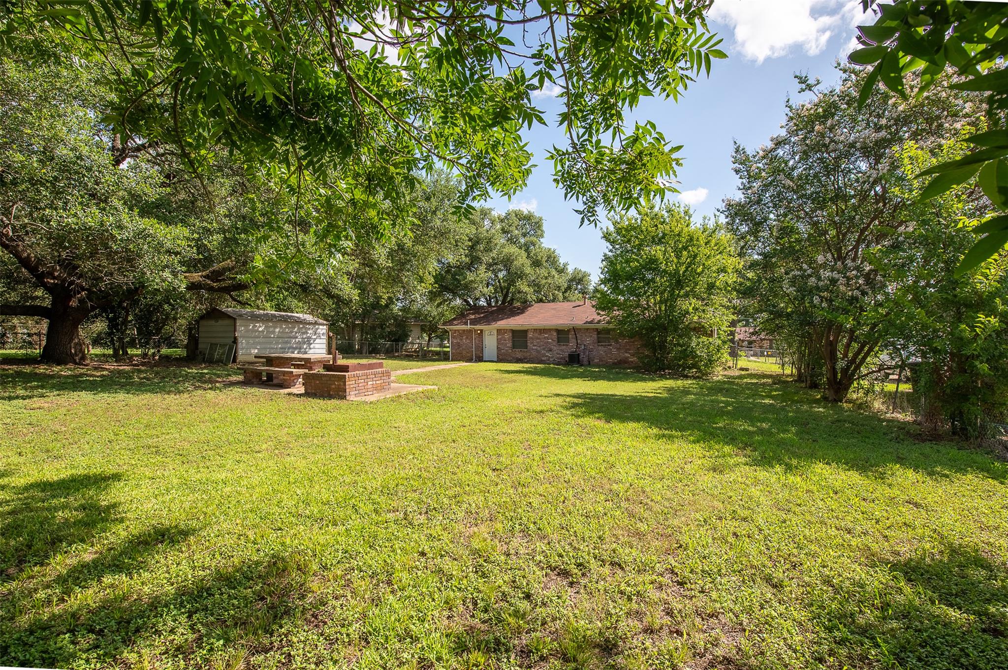507 N Echols Street, Caldwell, TX 77836