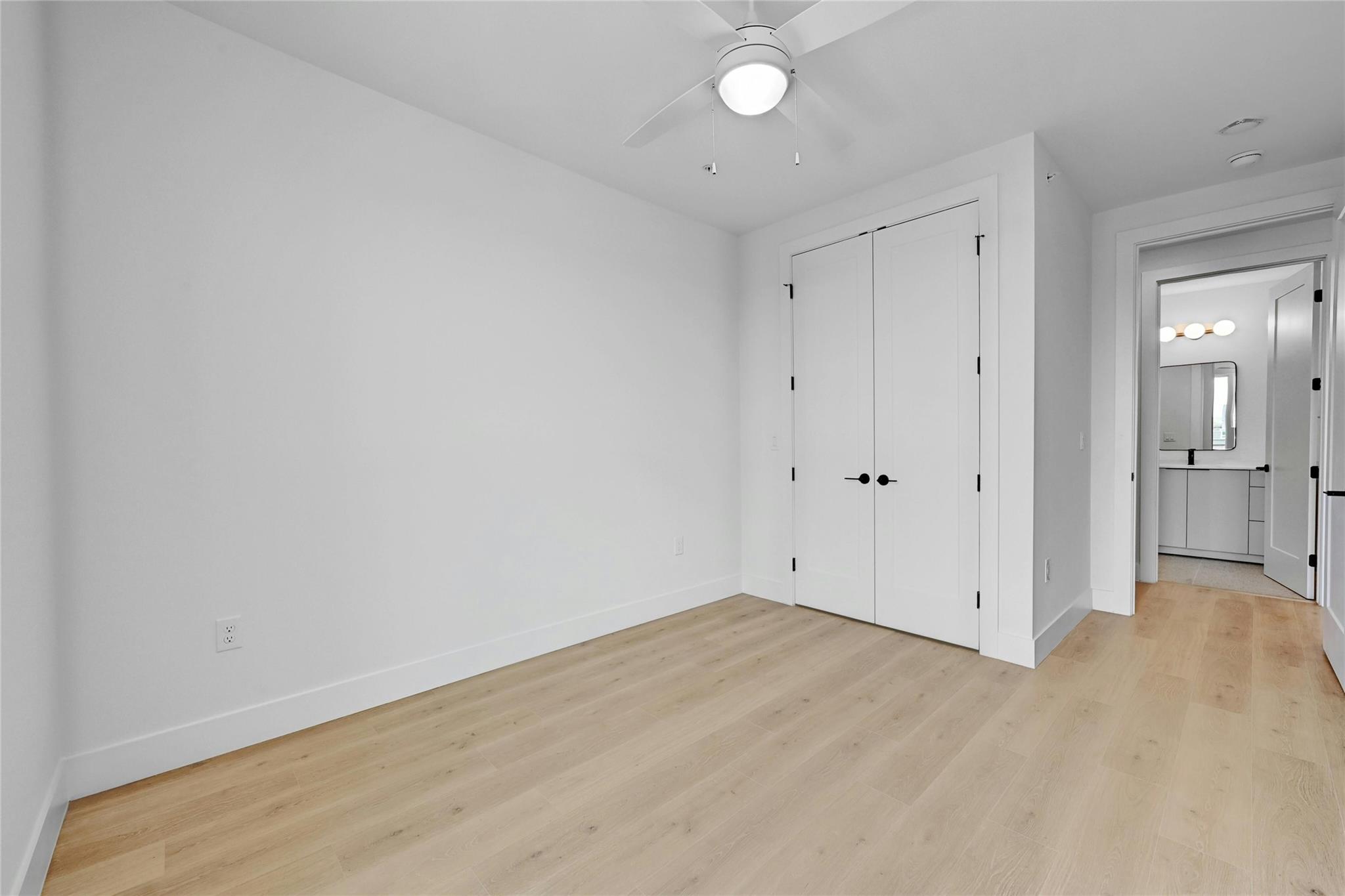 1701 Simond Ave # 518, Austin, TX 78723