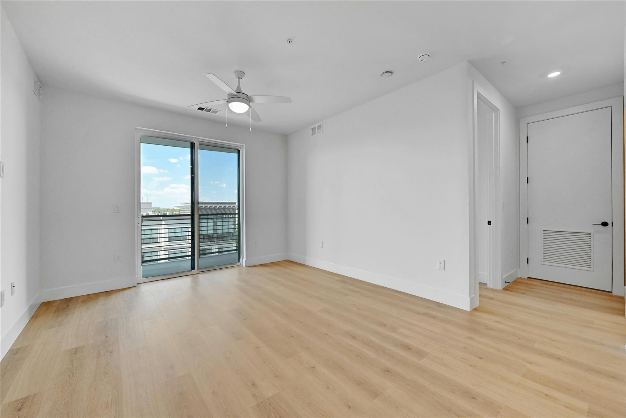 1701 Simond Ave # 518, Austin, TX 78723