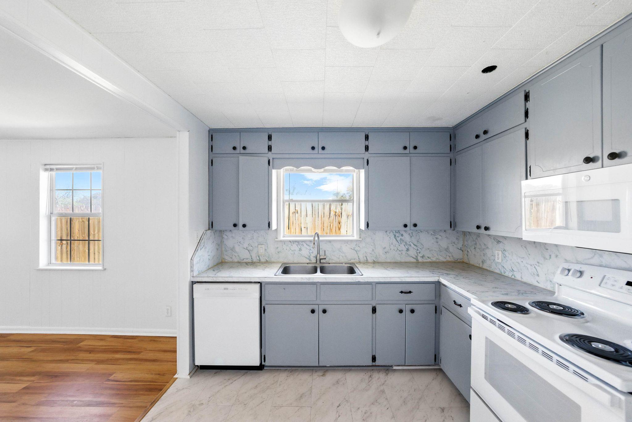 3502 Sagebrush Trl # 1 & 2, Kingsland, TX 78639