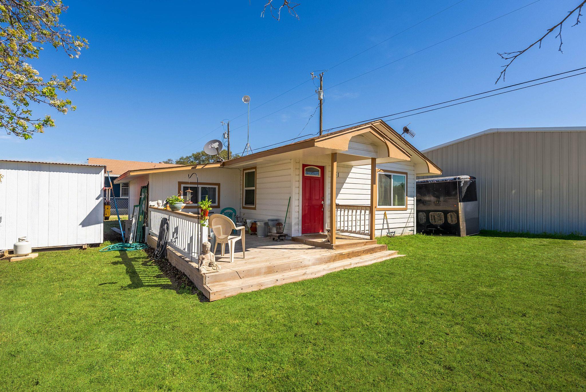 3502 Sagebrush Trl # 1 & 2, Kingsland, TX 78639